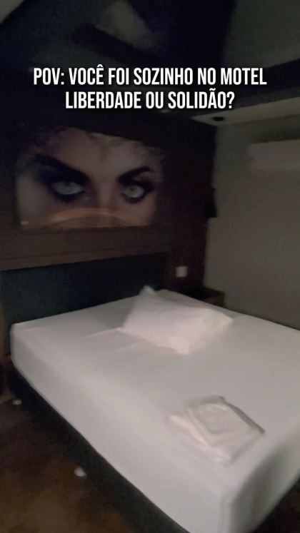 Liberdade ou solidão? 🤨 📍 Praça Pascoal Martins, 54 - Barra Funda, SP #viral #suite #motel