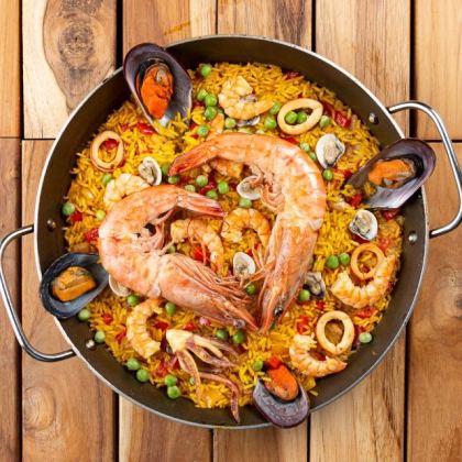 “Vamos ao Opium só para comer uma paella.” Pode parecer desculpa. Mas quem já provou enten