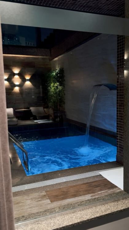 Um motel com piscina privativa em São Paulo para fazer da noite o melhor momento da semana