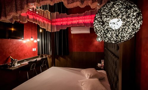 Conheça a Suíte Cinquenta Tons do Opium Motel e garanta já a sua reserva