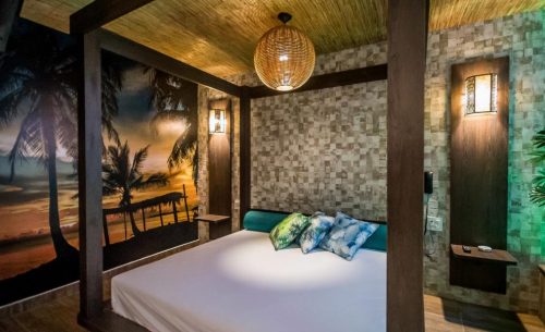 Conheça a Suíte Trancoso Premium do Opium Motel e garanta já a sua reserva